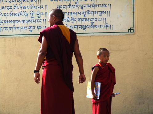 Maestro y alumno budistas